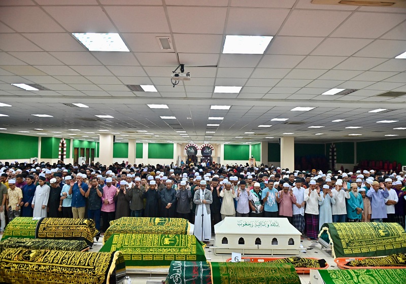 Madammu Sebak Hadiri Pengebumian Pelajar UPSI: “Arwah Saudara Saya”