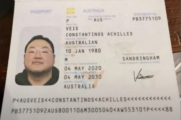 Jho Low Guna Nama Greek, Hidup Mewah di China