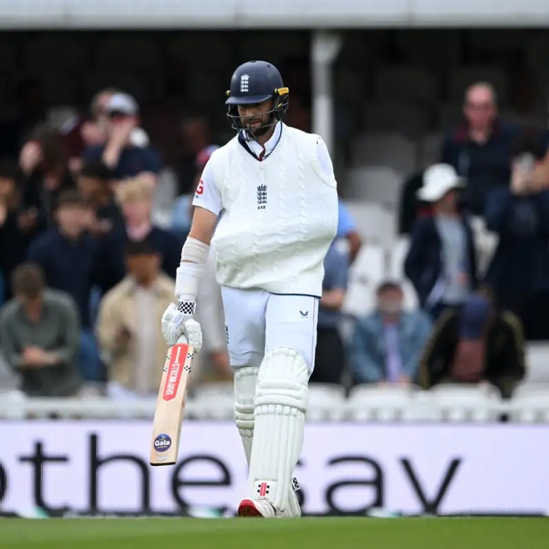 pemain kriket Chris Woakes