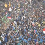 tunjuk perasaan gaji dpr
