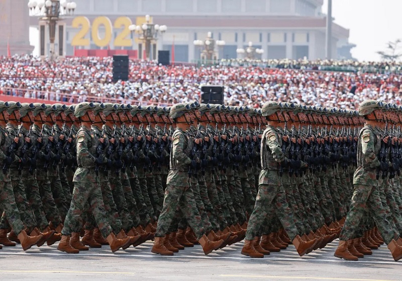 Xi Jinping Pimpin Perarakan Tentera Gergasi di Beijing, Pamer Kuasa Dunia
