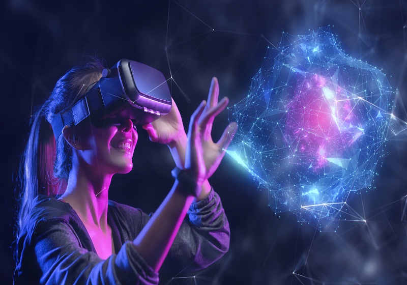 Top 5 VR Headset Terbaik 2025