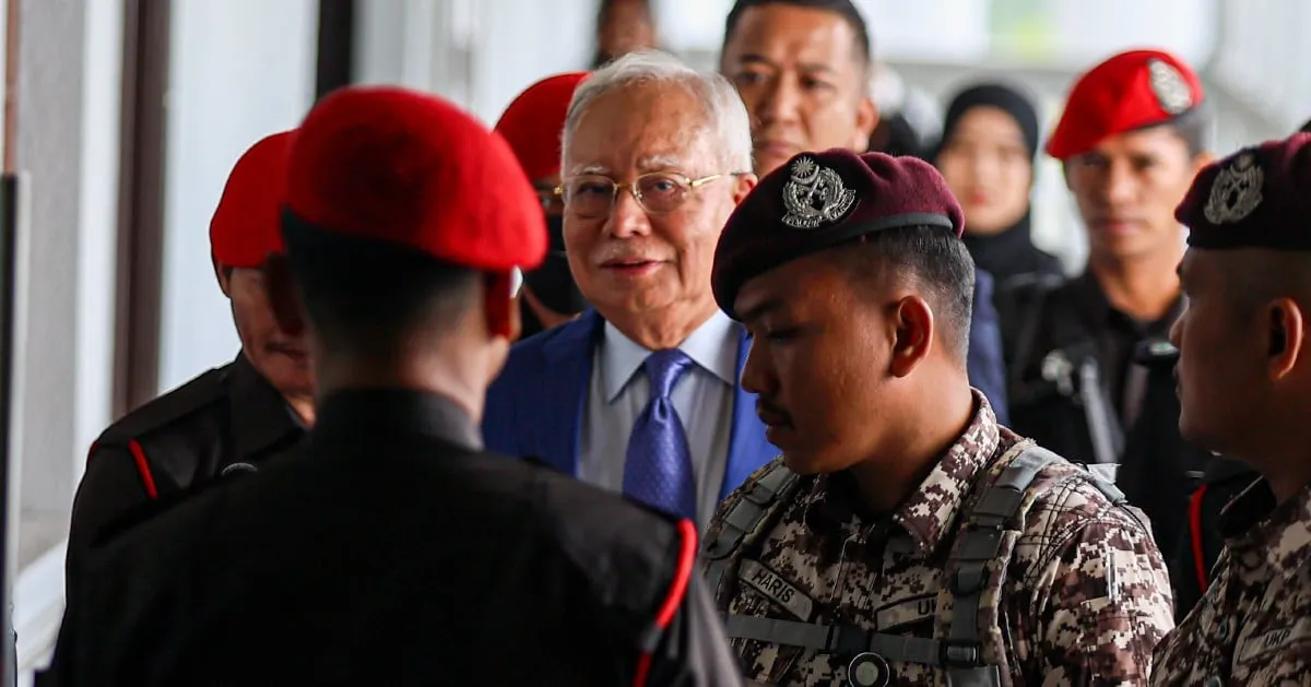 hukuman penjara di rumah