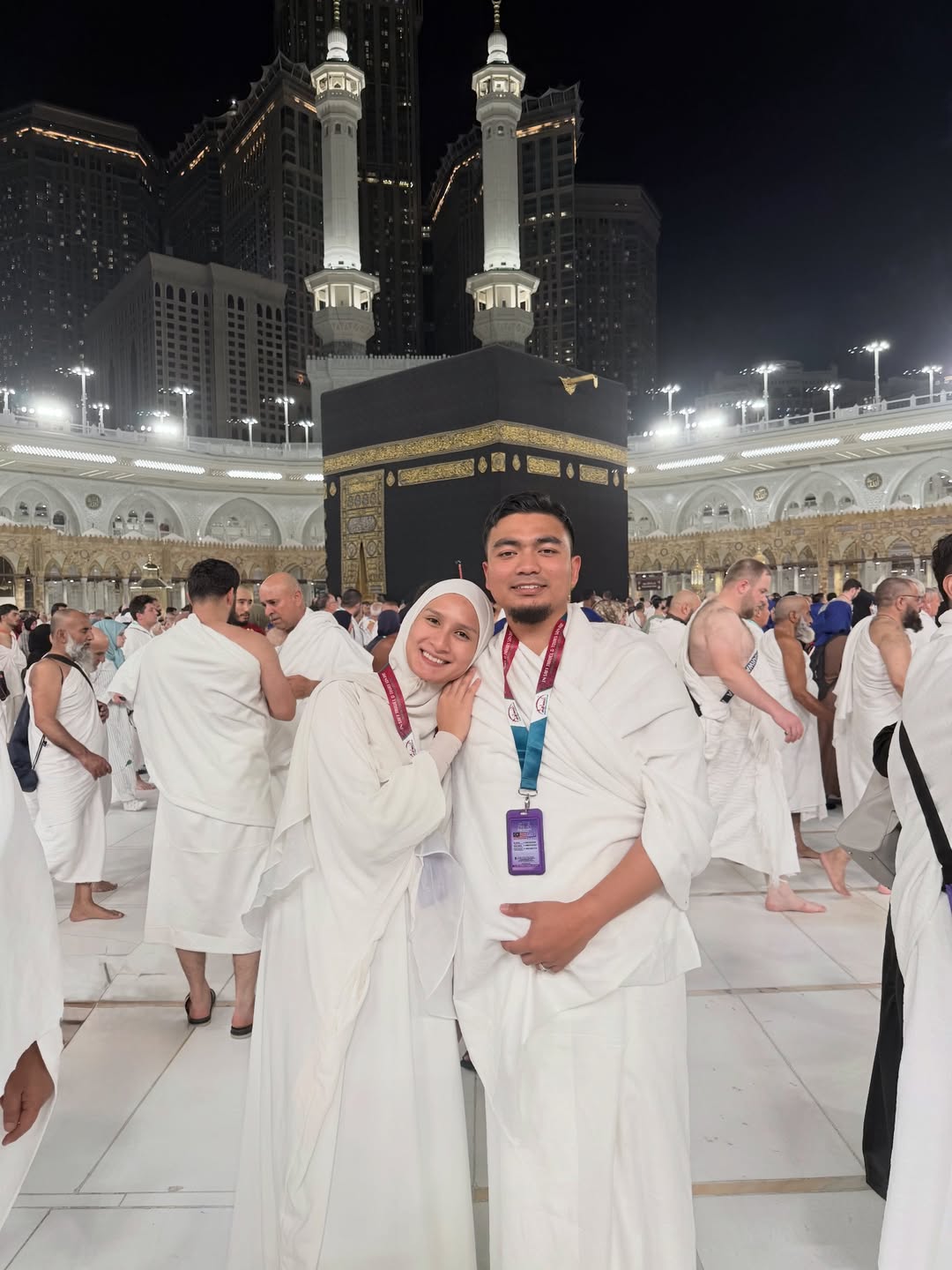 suami neera azizi digantung tugas