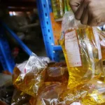 warga asing beli minyak paket