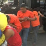 serang polis di pangsapuri