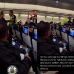 pelancong didakwa sentuh pramugari